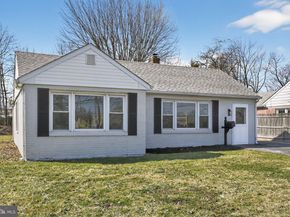 727 W County Line Road, Hatboro PA 19040