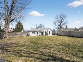 727 W County Line Road, Hatboro PA 19040