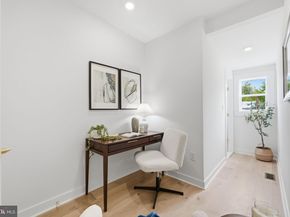 220 V Street NE, Washington DC 20002