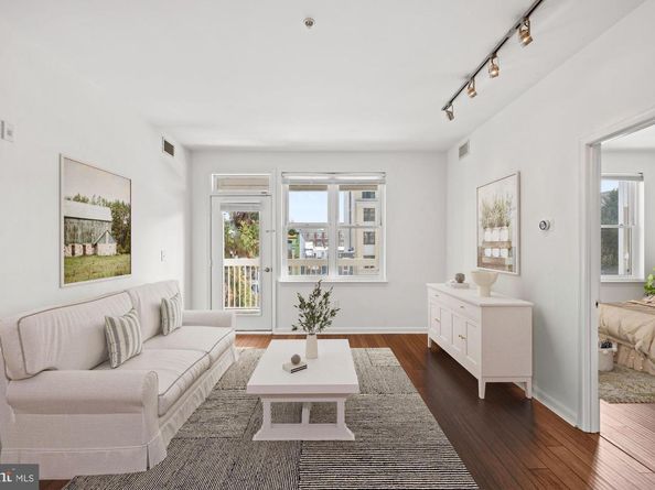 2004 11TH Street NW 222, Washington DC 20001