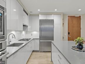 45 Sutton Square SW 403, Washington DC 20024