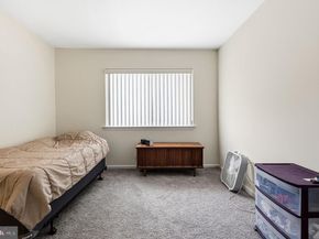 212 Clover Hill Court, Yardley PA 19067