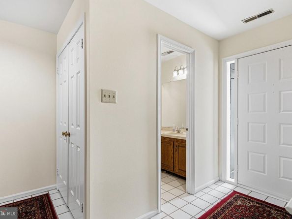 212 Clover Hill Court, Yardley PA 19067