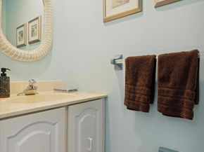 336 Glen Way 336, Elkins Park PA 19027