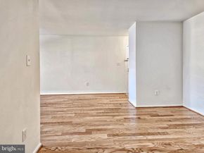 551 Florida Avenue 202, Herndon VA 20170
