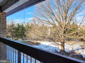 551 Florida Avenue 202, Herndon VA 20170