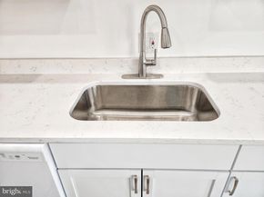 551 Florida Avenue 202, Herndon VA 20170