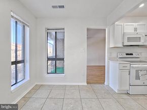 551 Florida Avenue 202, Herndon VA 20170