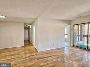 551 Florida Avenue 202, Herndon VA 20170