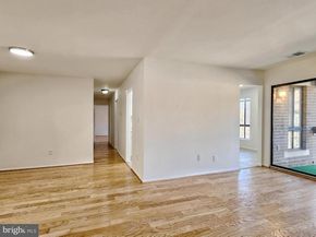 551 Florida Avenue 202, Herndon VA 20170