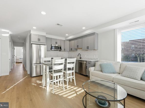 4001 7TH Street NE 4, Washington DC 20017