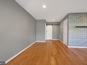 5509 Valmarana Way, Alexandria VA 22312