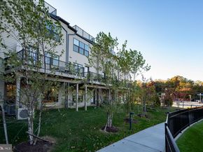 5509 Valmarana Way, Alexandria VA 22312