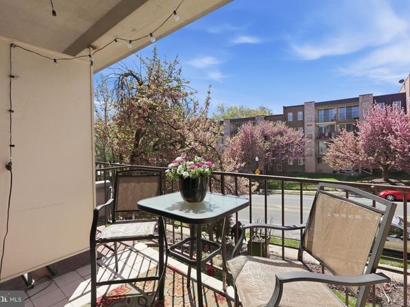 5017 7TH Road S 102, Arlington VA 22204