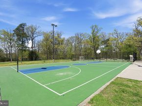 5017 7TH Road S 102, Arlington VA 22204