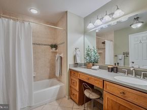 13392 Point Rider Lane, Herndon VA 20171