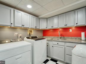 13392 Point Rider Lane, Herndon VA 20171