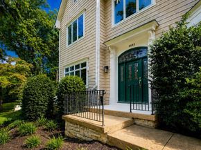3242 Valley Lane, Falls Church VA 22044
