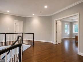 3242 Valley Lane, Falls Church VA 22044