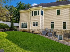3242 Valley Lane, Falls Church VA 22044