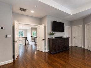 3242 Valley Lane, Falls Church VA 22044