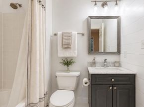 3242 Valley Lane, Falls Church VA 22044