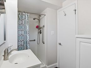 6912 30TH Street N, Arlington VA 22213