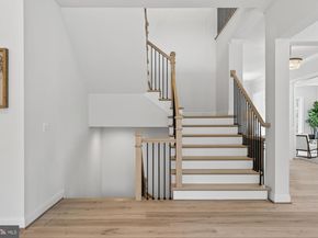 8904 Higdon Drive, Vienna VA 22182