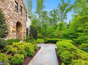 6704 Lupine Lane, Mclean VA 22101