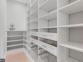6704 Lupine Lane, Mclean VA 22101