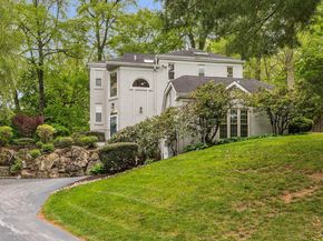 2114 Greenbrier Drive, Villanova PA 19085
