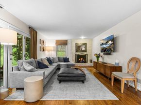 2114 Greenbrier Drive, Villanova PA 19085