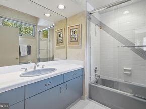 9 Oaklyn Court, Potomac MD 20854