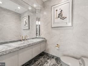 9 Oaklyn Court, Potomac MD 20854