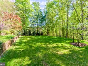 9 Oaklyn Court, Potomac MD 20854