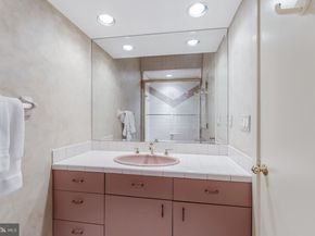 9 Oaklyn Court, Potomac MD 20854