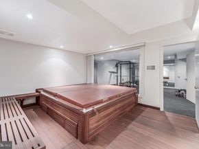 9 Oaklyn Court, Potomac MD 20854