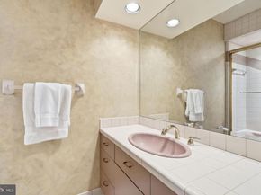9 Oaklyn Court, Potomac MD 20854