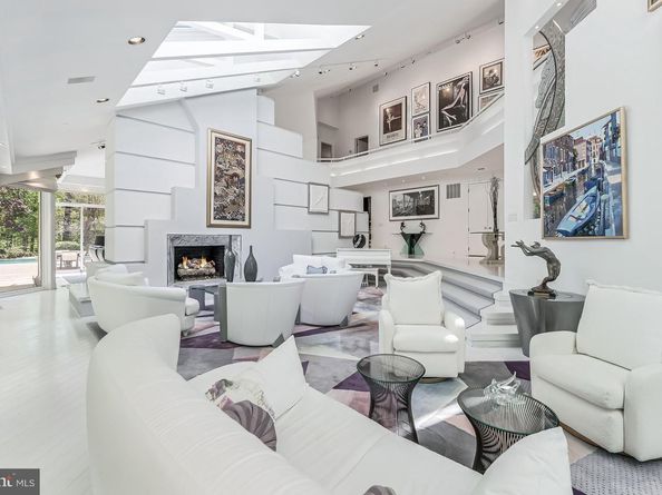 9 Oaklyn Court, Potomac MD 20854