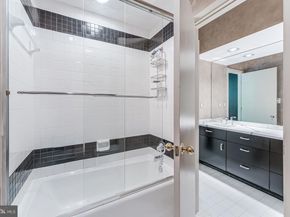 9 Oaklyn Court, Potomac MD 20854