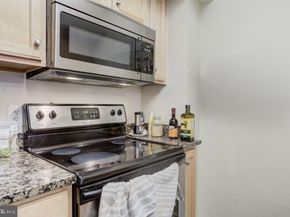 1024 N Utah Street 217, Arlington VA 22201
