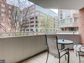 1024 N Utah Street 217, Arlington VA 22201