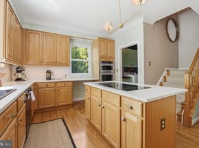 1605 Lupine Den Court, Vienna VA 22182