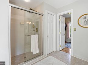 1605 Lupine Den Court, Vienna VA 22182