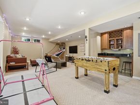 1605 Lupine Den Court, Vienna VA 22182