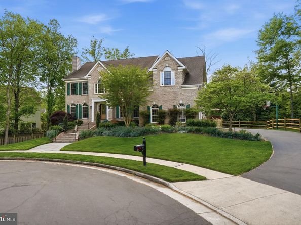 1605 Lupine Den Court, Vienna VA 22182
