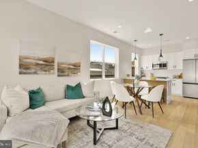 2606 41st Street NW 7, Washington DC 20007