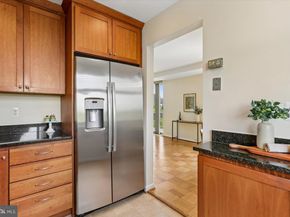 4977 Battery Lane 1902, Bethesda MD 20814