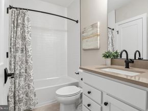 613 Upham Place NW, Vienna VA 22180