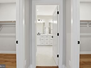 613 Upham Place NW, Vienna VA 22180